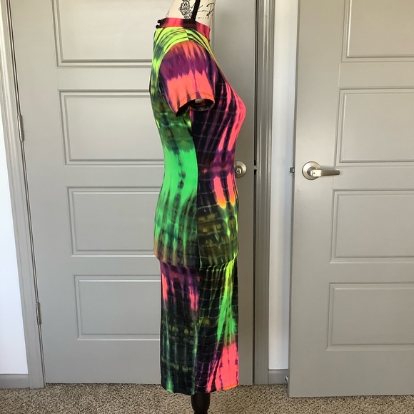 🌈 Florescent Tie-dye Midi Dress 🌈 - Picture 2 of 9